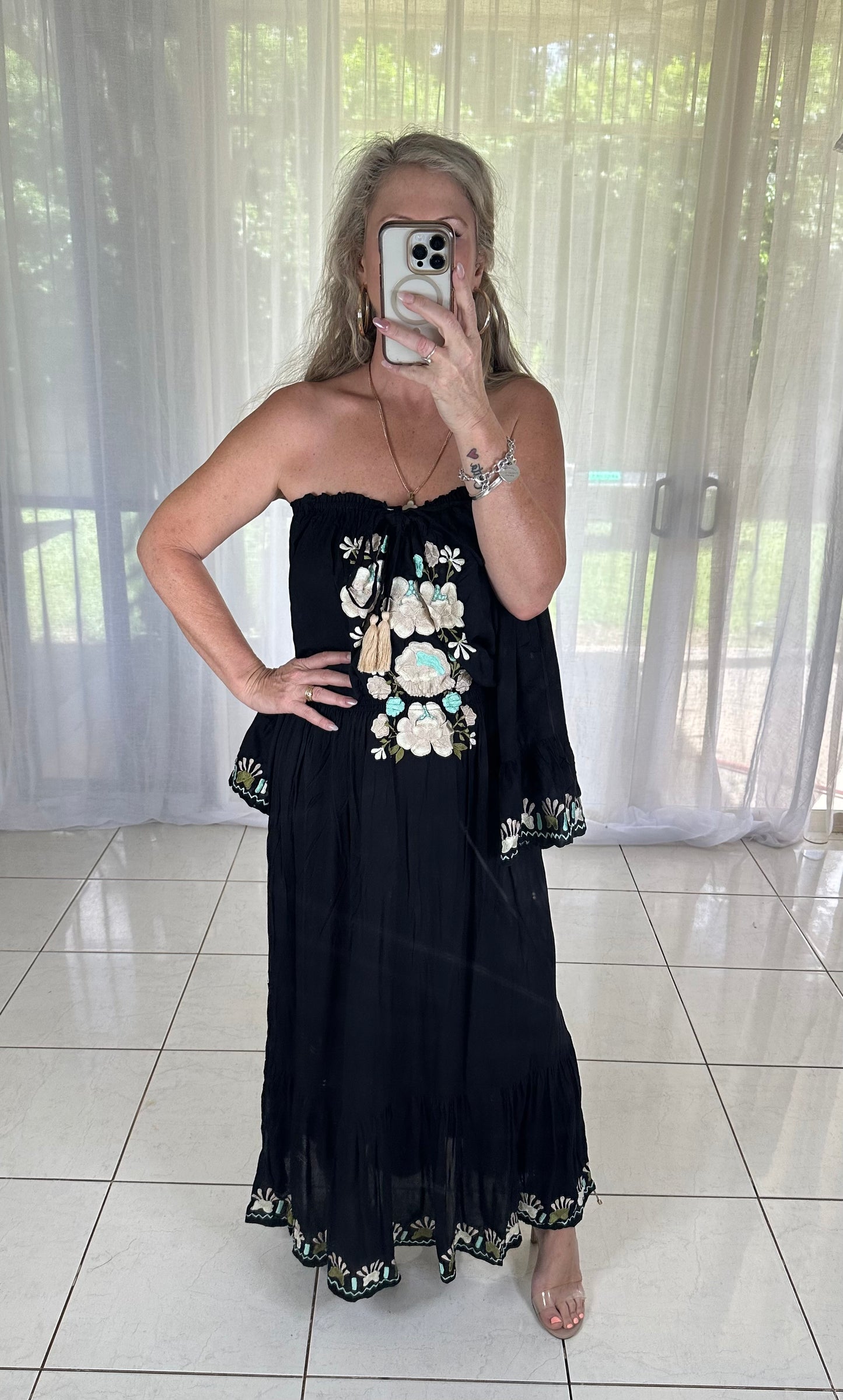 Embroidered Maxi Dress off shoulder - Black