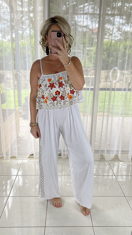 Embroidered jumpsuit - White