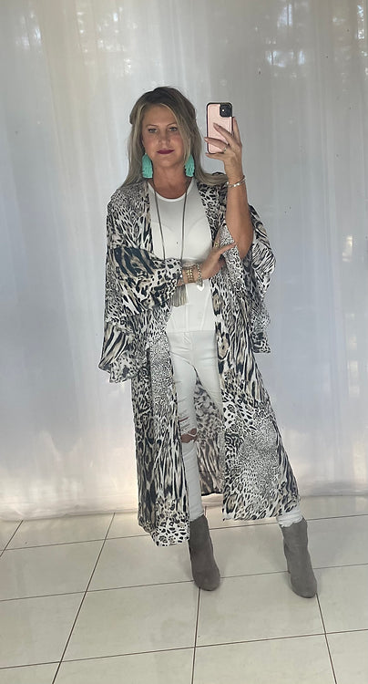 Gracie Kimono Cover - Chocolate Leopard