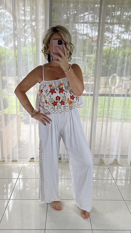 Embroidered jumpsuit - White