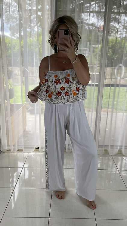 Embroidered jumpsuit - White