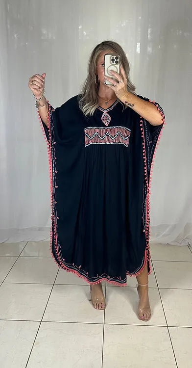 Kaftan - Black Pom