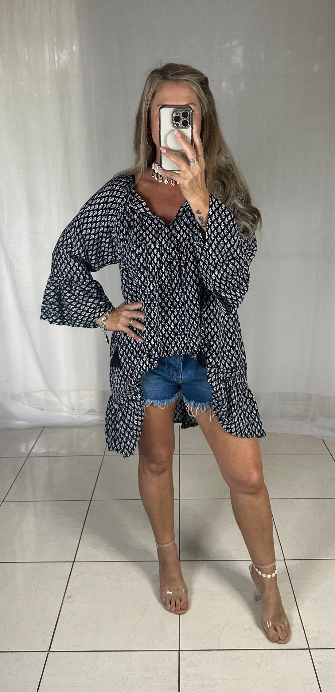 Millie - Black + White speckled