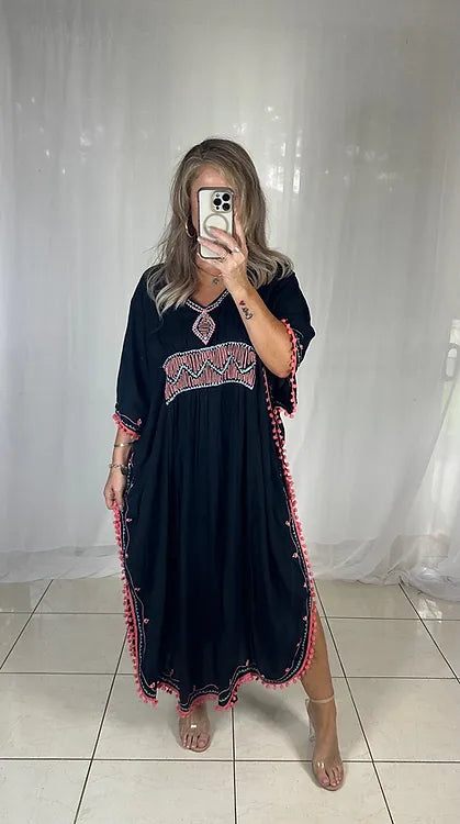 Kaftan - Black Pom